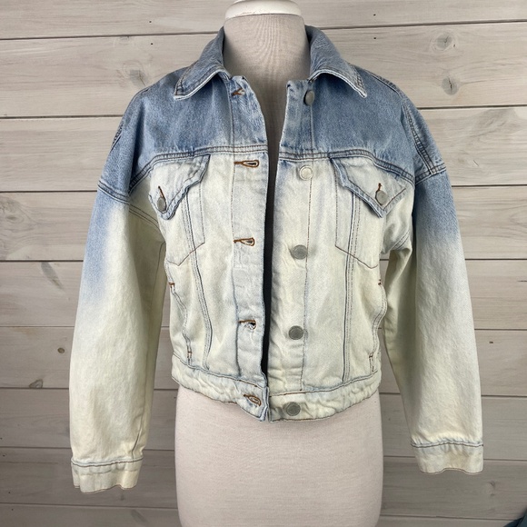 Blank NYC Jackets & Blazers - BLANK NYC Blue & Bleached White Ombre Denim Jacket Womens Size Small